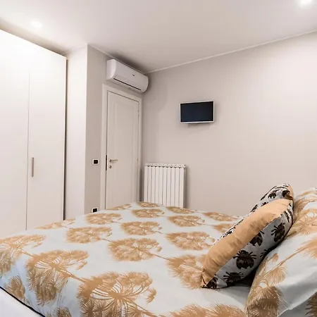 Ariston & Casino - Con Giardino E Garage Apartamento