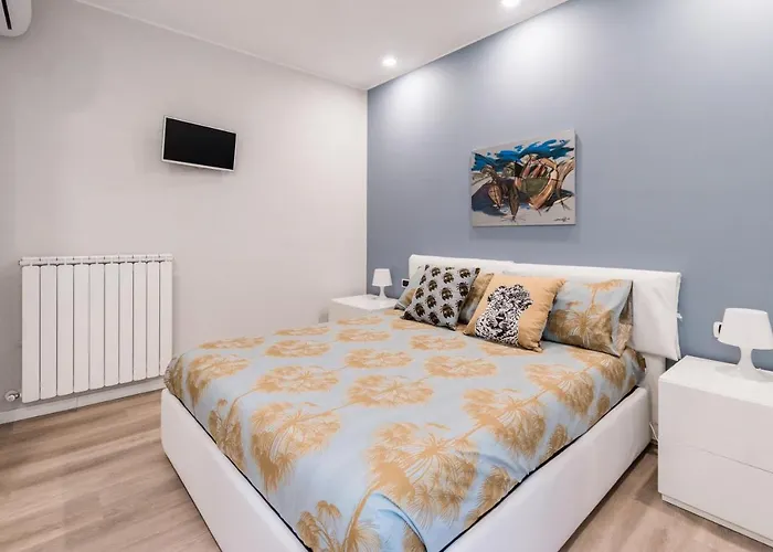 Ariston & Casino - Con Giardino E Garage Apartment